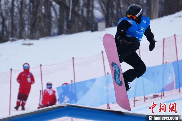 哈尔滨亚冬会首日中国雪上军团创历史佳绩