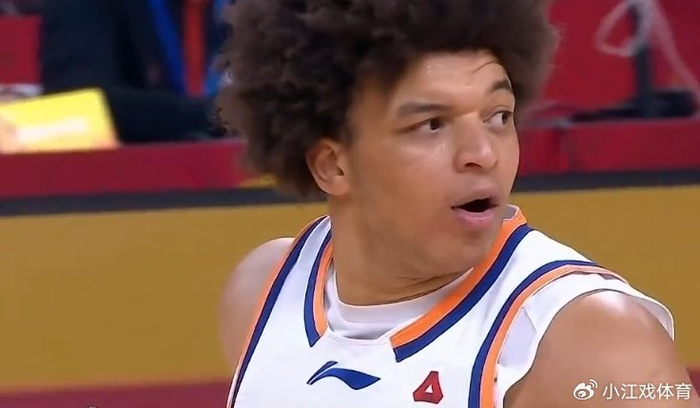 卢伟回应洛夫顿冲突事件 洛夫顿数据亮眼助力上