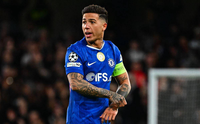 曼联剑指欧冠席位，切尔西陷强敌魔咒